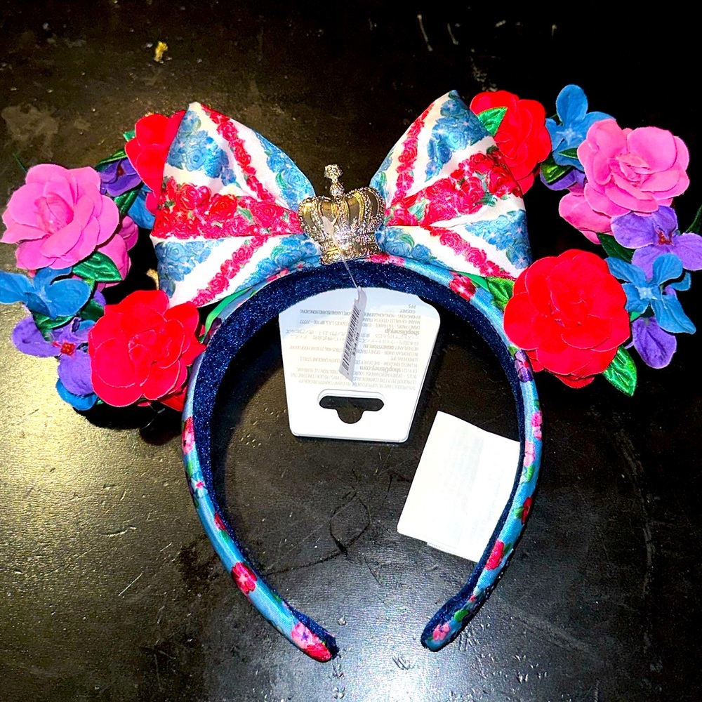 Queen of the kingdom, Disney headband with flowers, silver crown multicolors